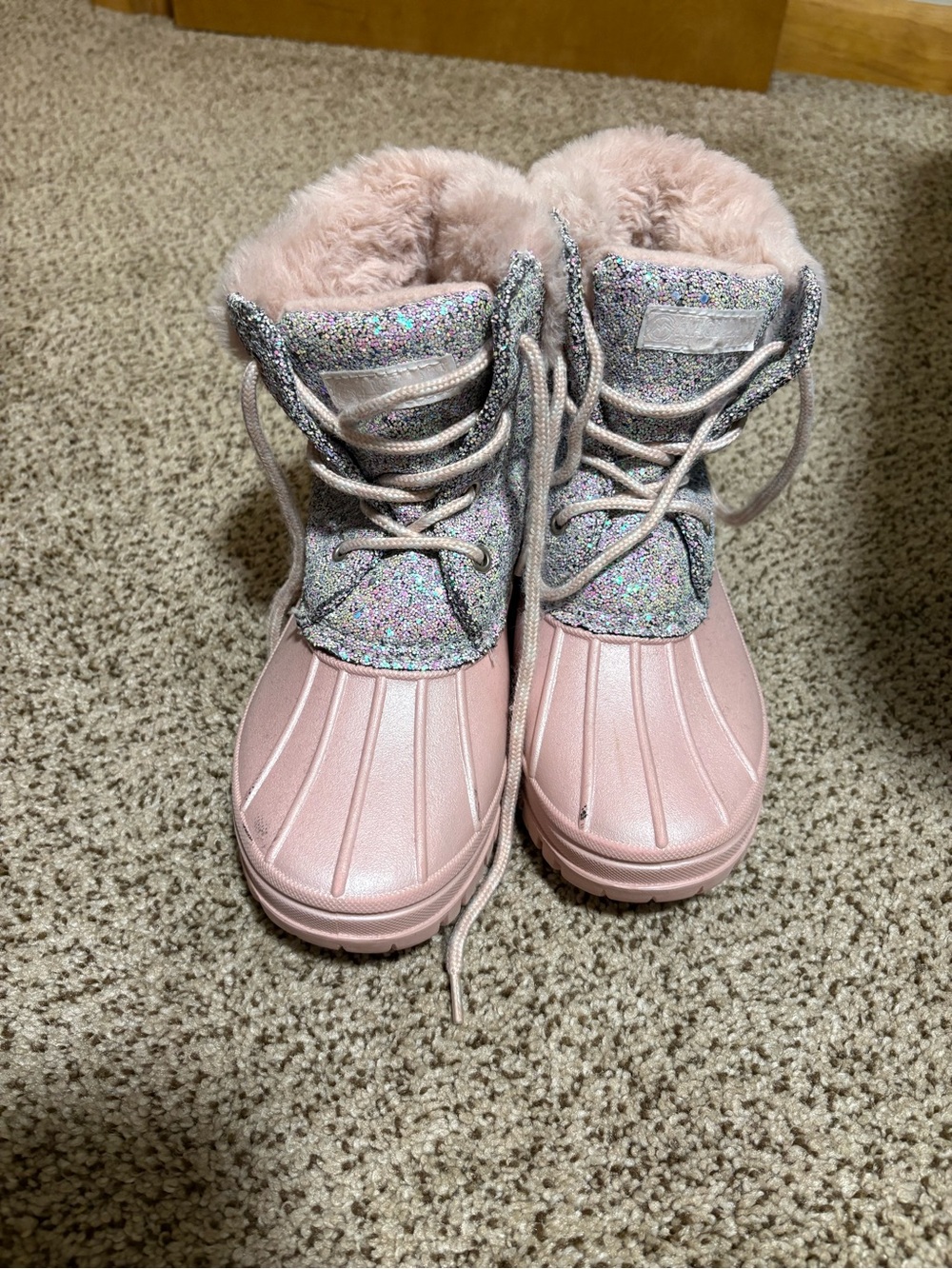 Magellan Outdoors Pink Glitter Lace-Up Kids Snow Boots